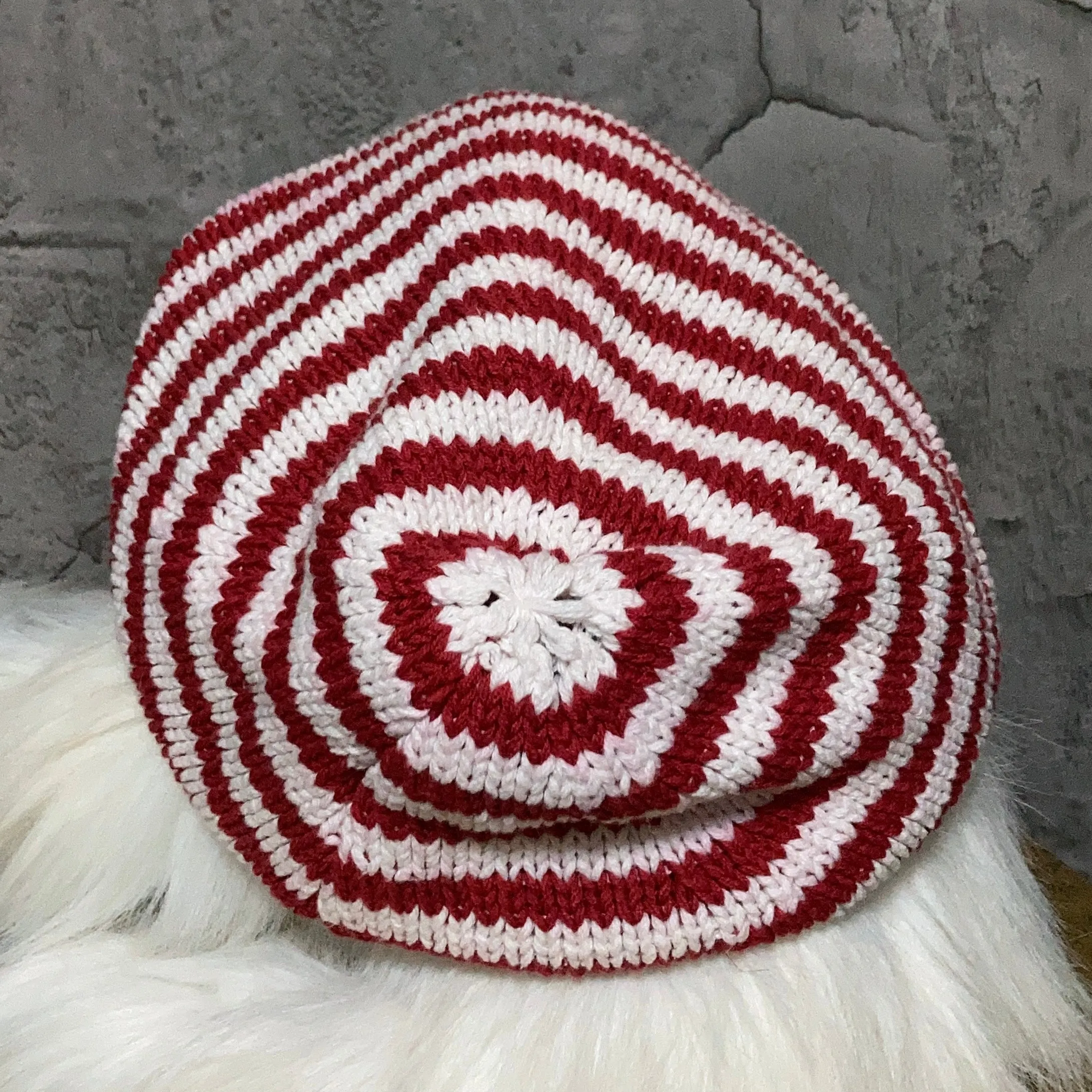 red white spiral knit beret
