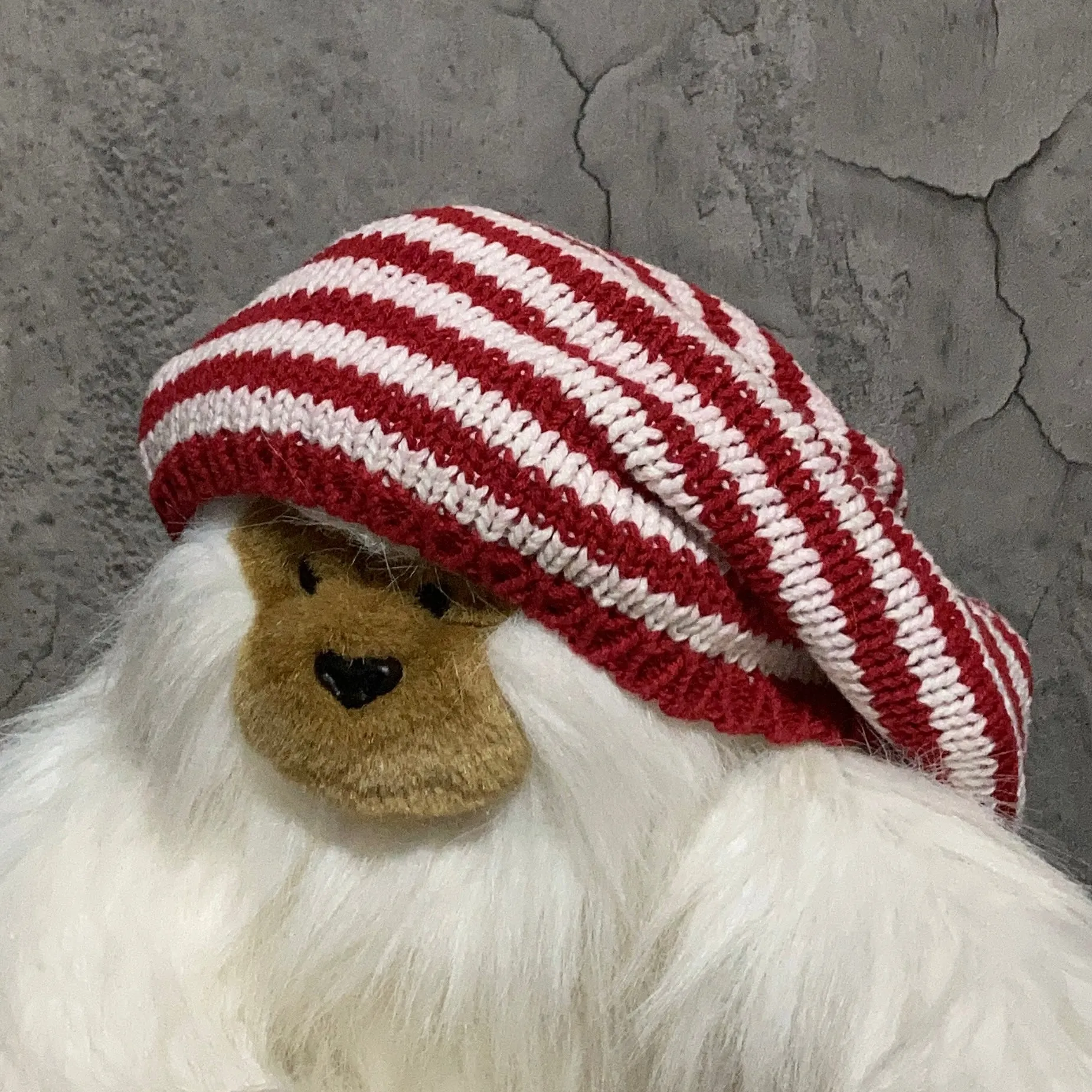 red white spiral knit beret