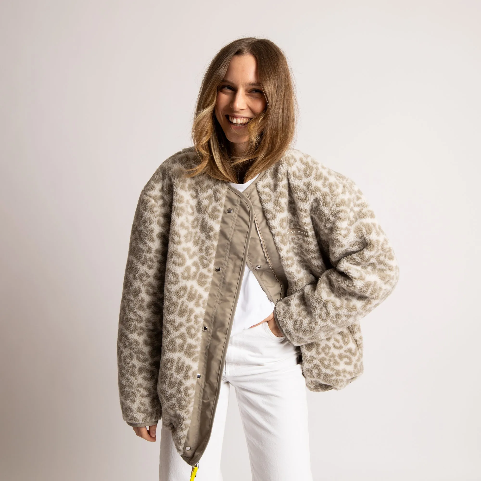 Reversible Bomber Jacket - stone/leo stone-sand