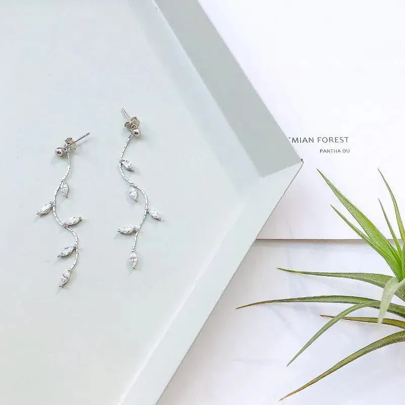 Silver Needle Willow Leaf Women's Fashion Long Tassel Earrings Gift