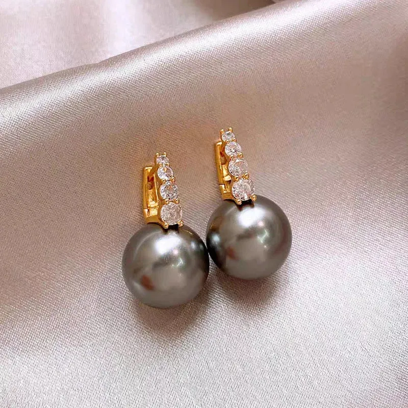 South Fashion Light Luxury Simple Classic Pearl Women Birthday Party Gift Stud Earring