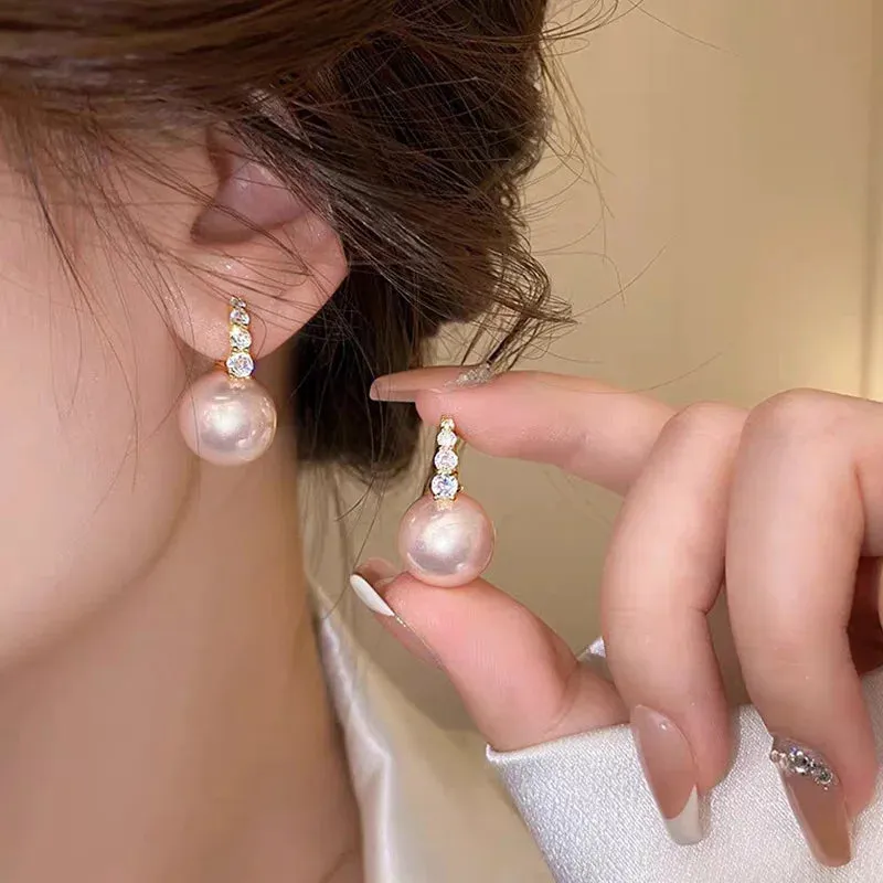 South Fashion Light Luxury Simple Classic Pearl Women Birthday Party Gift Stud Earring
