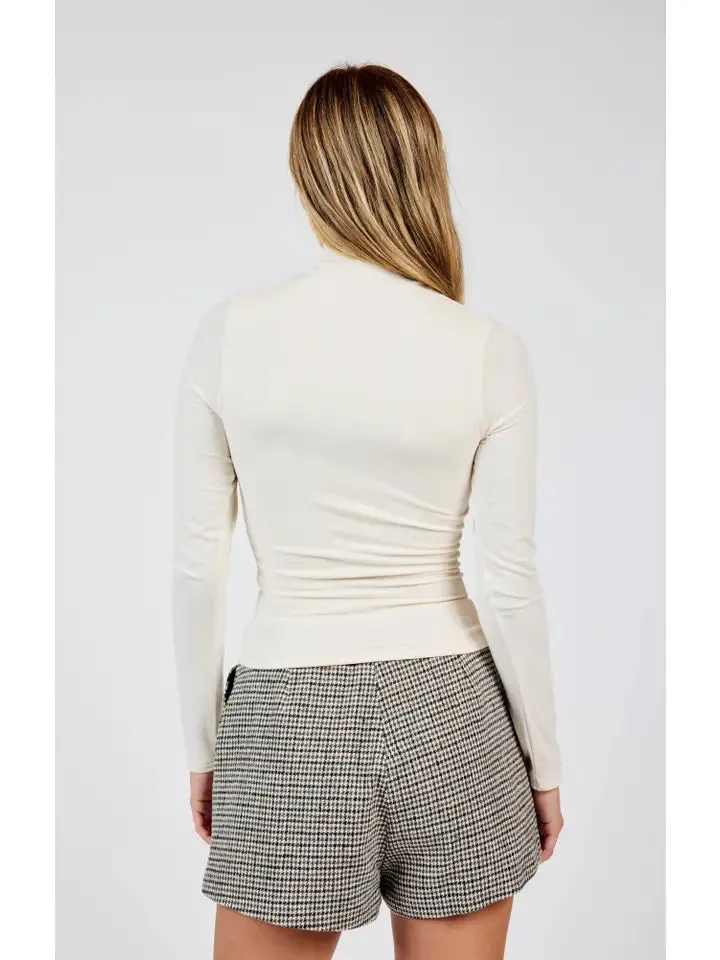 TURTLENECK TOP